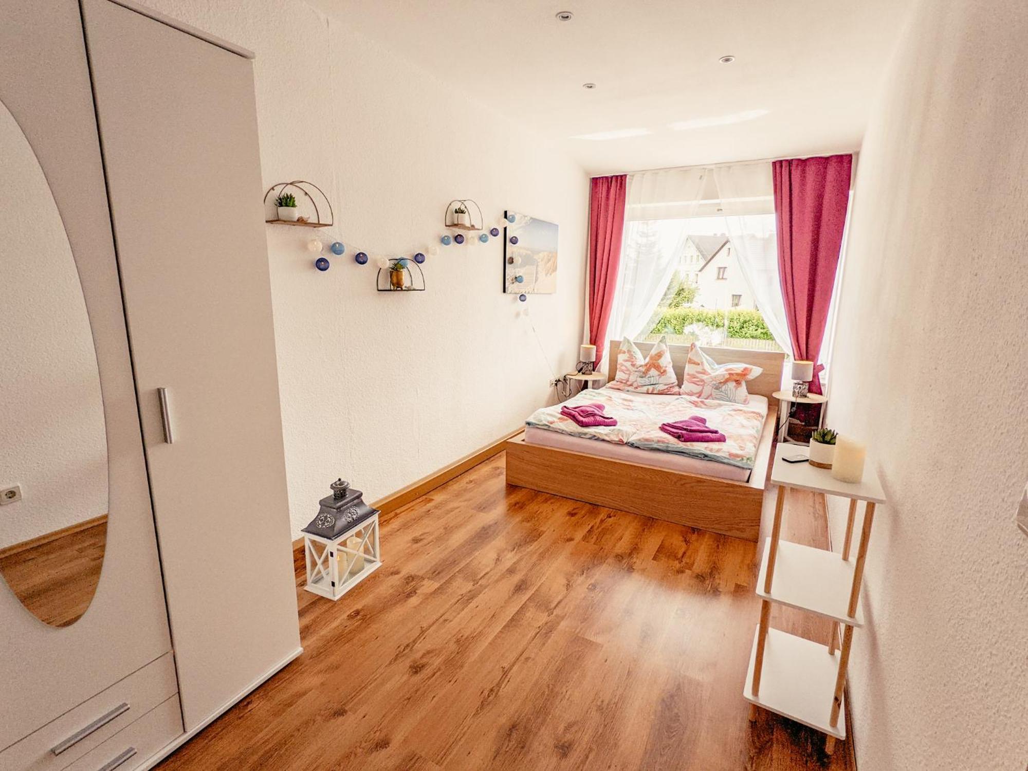 Apartament W4 - Urlaubsmagie- Pool, Terrasse, Barbecue Lichtenhain  Zewnętrze zdjęcie